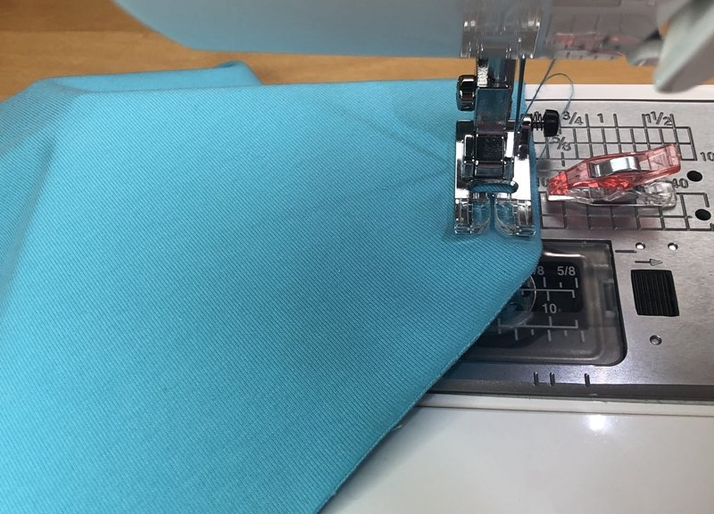 Blog-Inhaltsbild für 'Bolero nähen für Nähanfänger'