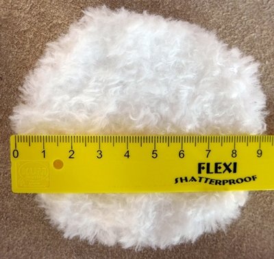 Blog-Inhaltsbild für 'Kostenlose Anleitung: Sessel und Teppich für Barbie und ihre Freundinnen'