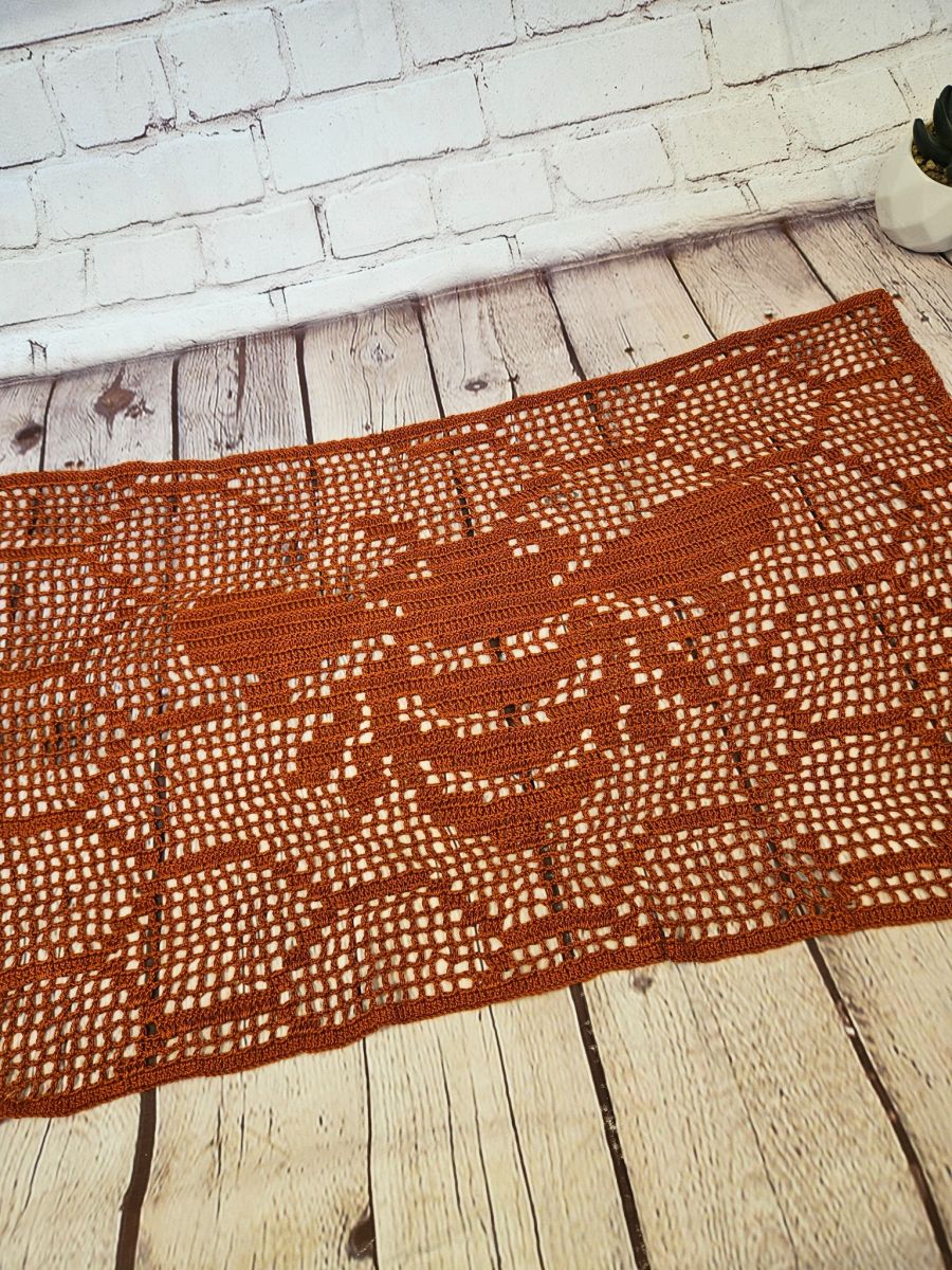 Blog content image for 'Crochet a Cute Bee Table Decoration – Free Pattern'