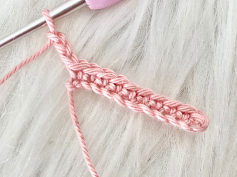 Blog-Inhaltsbild für 'Häkeln lernen: Tipps und Tricks, kostenloses Tutorium von Wolldiamant'