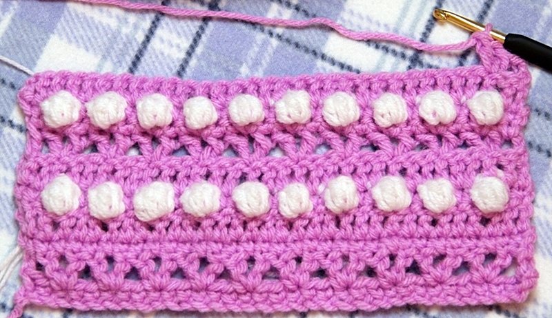 Blog-Inhaltsbild für 'Bunte Decke aus Wollresten häkeln'