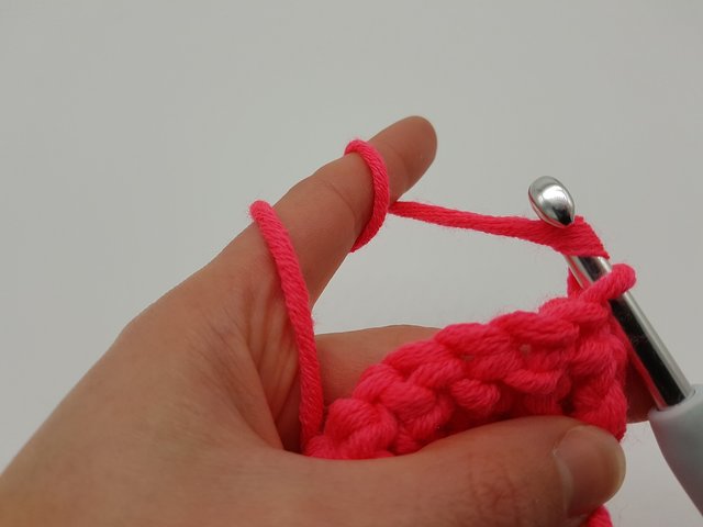 Blog-Inhaltsbild für 'Kostenlose Häkelanleitung für Reliefstäbchen'