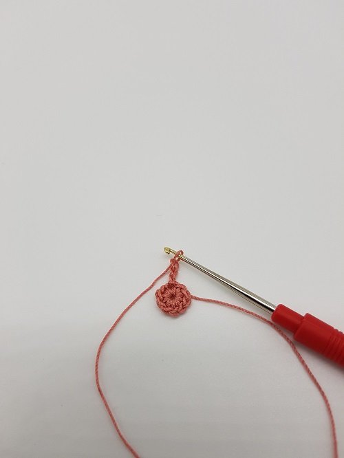 Blog-Inhaltsbild für 'Kostenlose Häkelanleitung für ein Osterkörbchen'