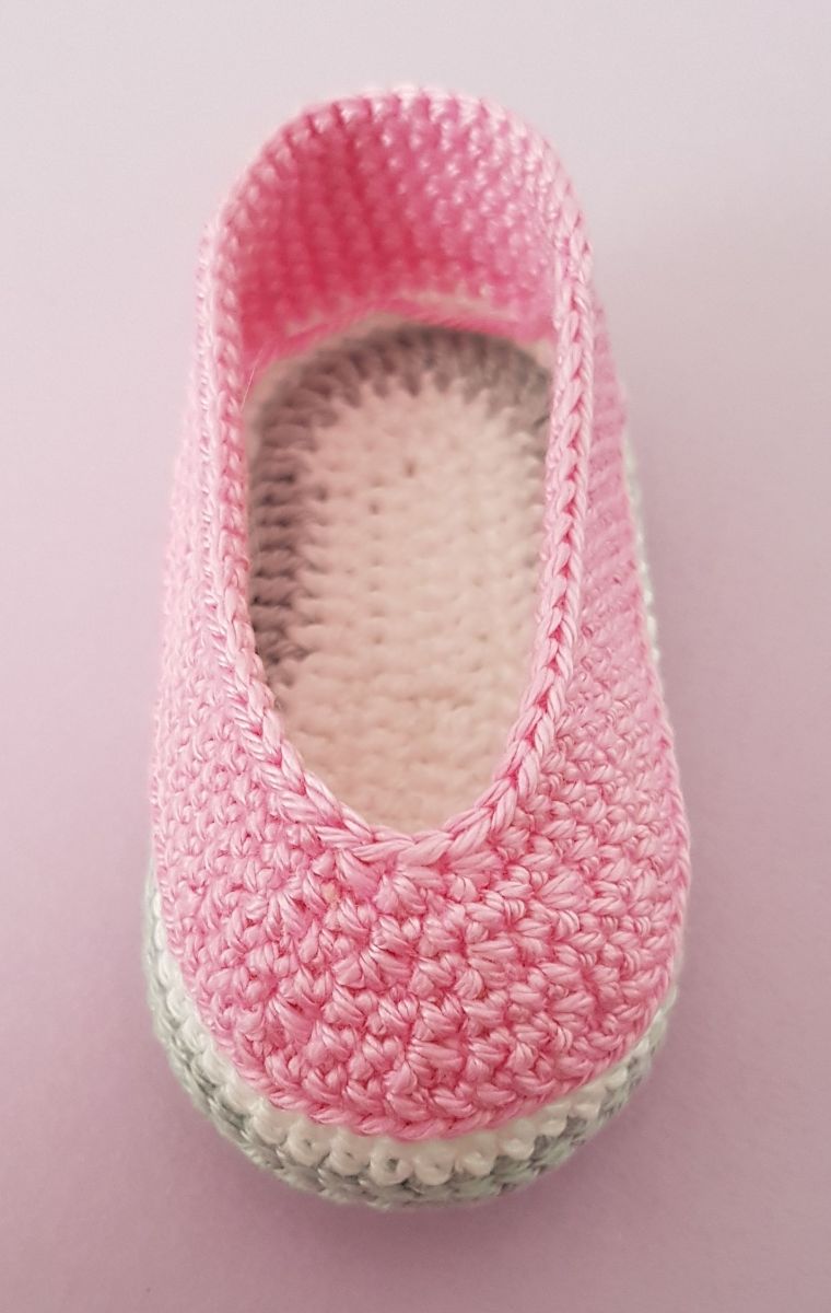 Blog content image for 'Free Crochet Pattern Baby Shoes'