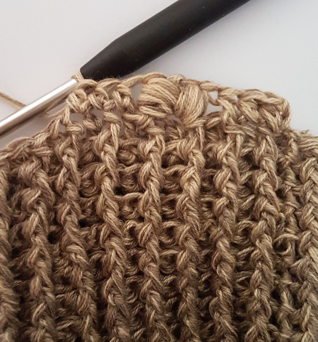 Blog-Inhaltsbild für 'Kostenlose Häkelanleitung Handstulpen'