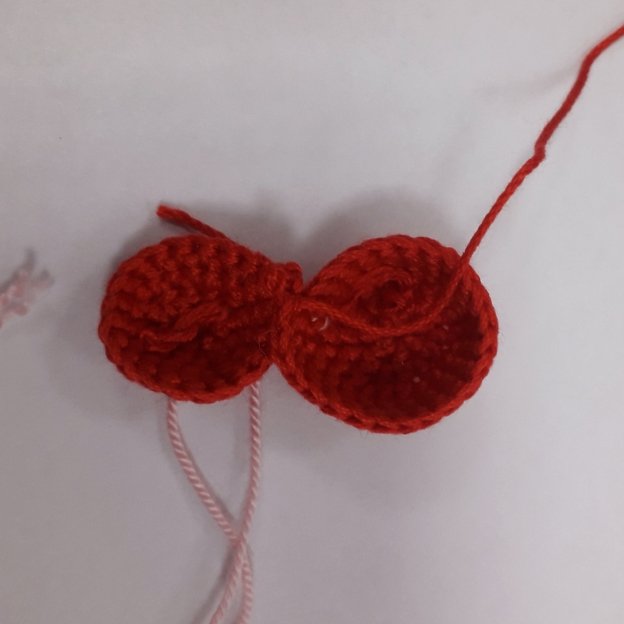 Blog-Inhaltsbild für 'Brosche "Verwundetes Herz"'