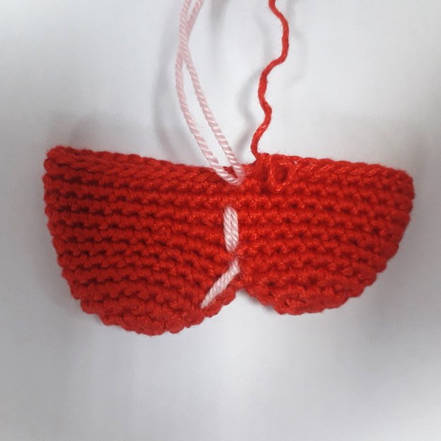 Blog-Inhaltsbild für 'Brosche "Verwundetes Herz"'