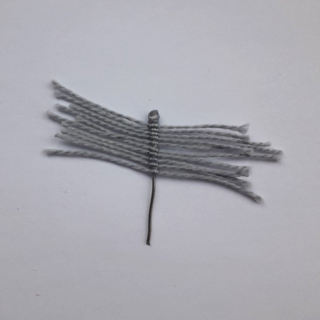 Blog-Inhaltsbild für 'Brosche "Verwundetes Herz"'