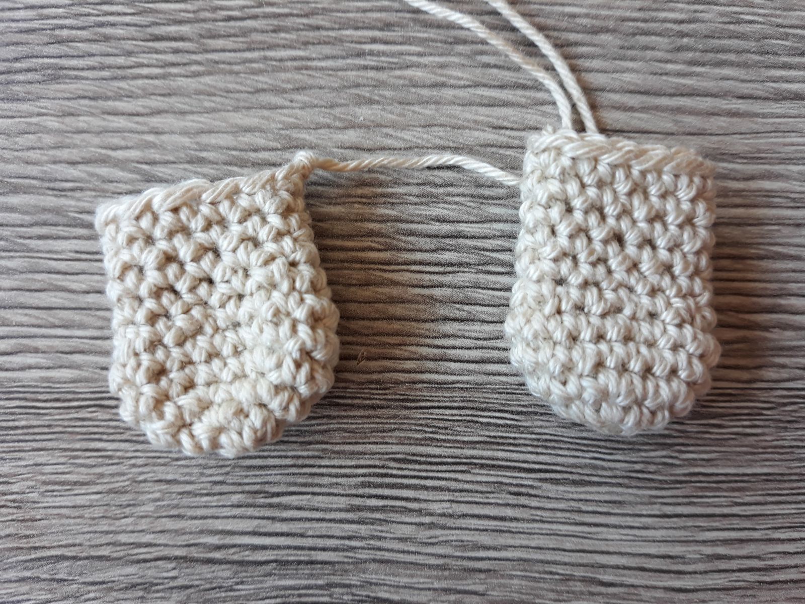 Blog-Inhaltsbild für 'Kuschligel Max, kostenlose Häkelanleitung von Wolldiamant'