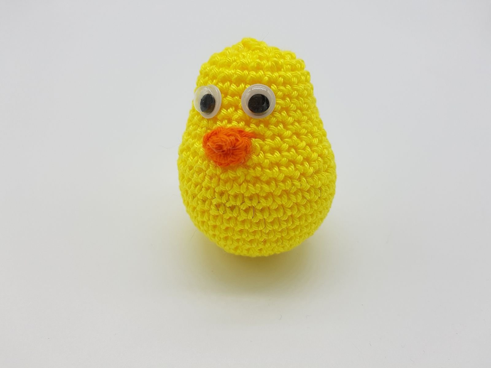 Blog-Inhaltsbild für 'Kostenlose Häkelanleitung für die kleinen Osterküken'