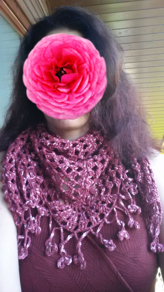 Blog-Inhaltsbild für 'Anleitung für gehäkeltes Batiktuch "Amarena-Kirsch"'