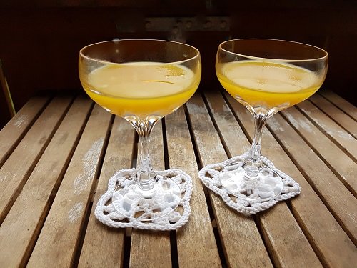 Blog-Inhaltsbild für 'Sommerliche Untersetzer Häkelanleitung (kostenlos)'