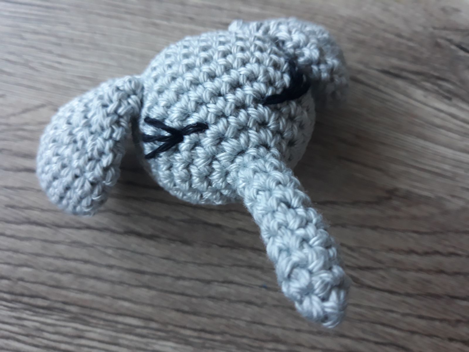 Blog-Inhaltsbild für 'Elefantenparade Elli, kostenlose Häkelanleitung'