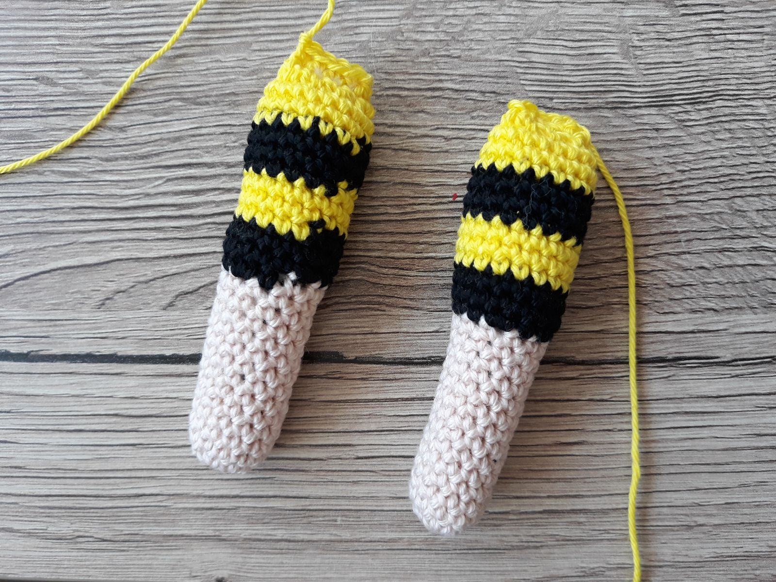 Blog-Inhaltsbild für 'Biene Susie, kostenlose Häkelanleitung'