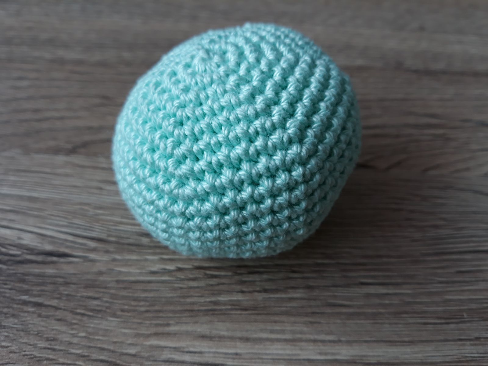 Blog-Inhaltsbild für 'Kleine Pinguinfamilie, kostenlose Häkelanleitung'