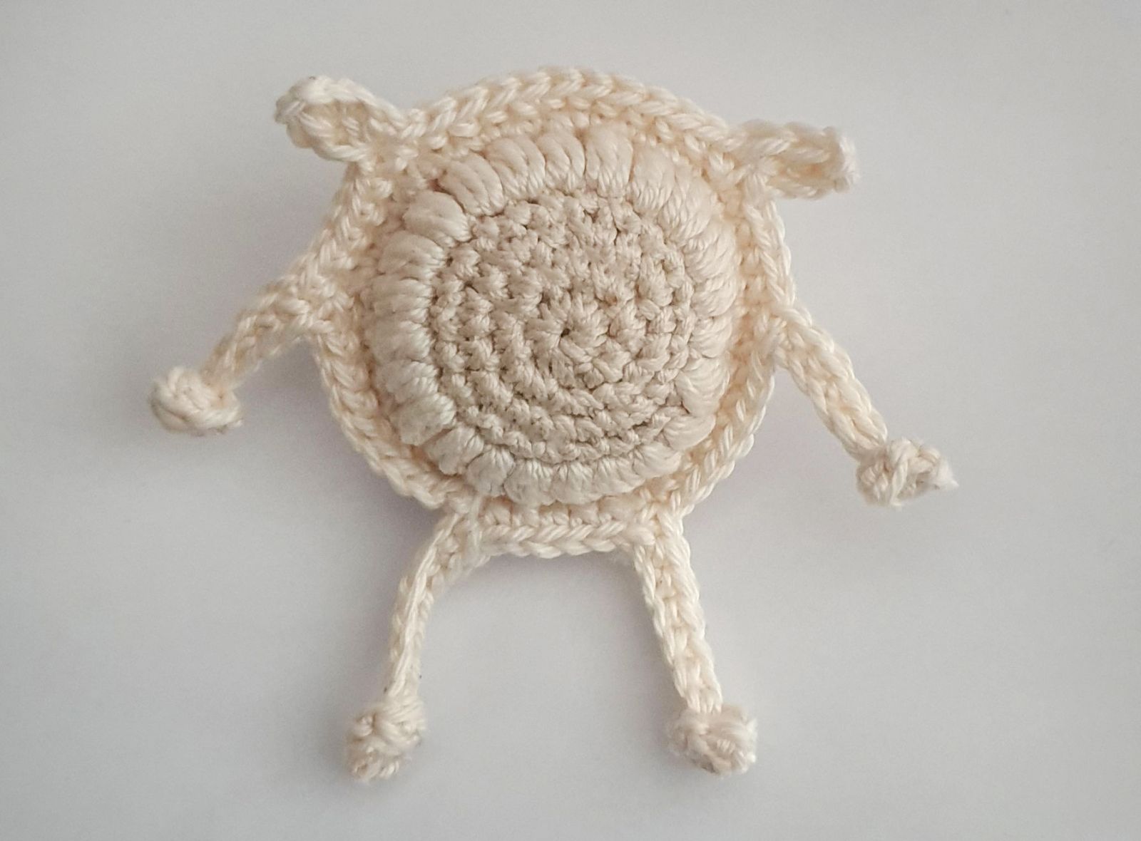 Blog content image for 'Free Crochet Pattern Keychain Sheep'