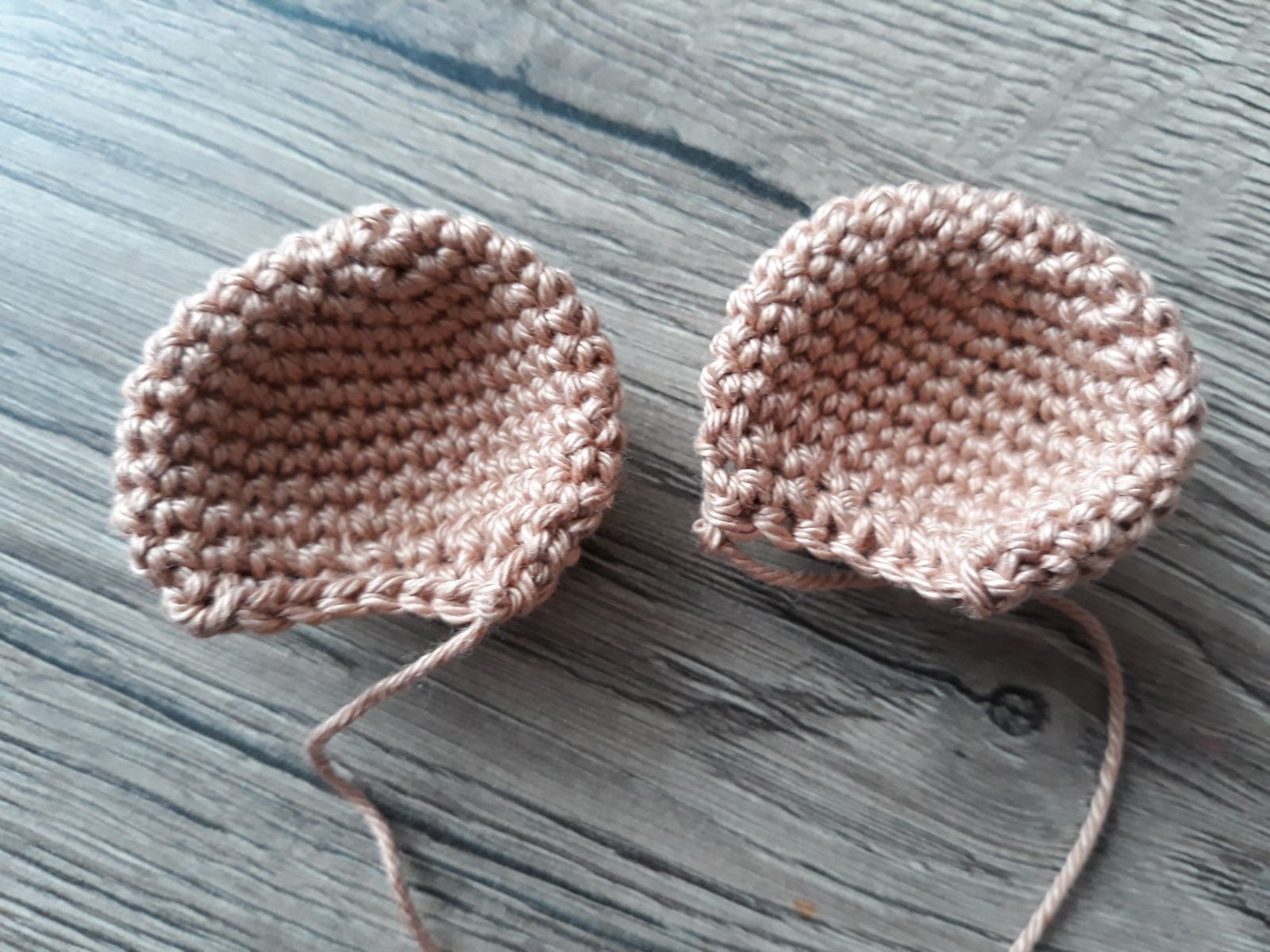 Blog-Inhaltsbild für 'Schmusetuch Häschen trifft Bärchen, kostenlose Häkelanleitung'