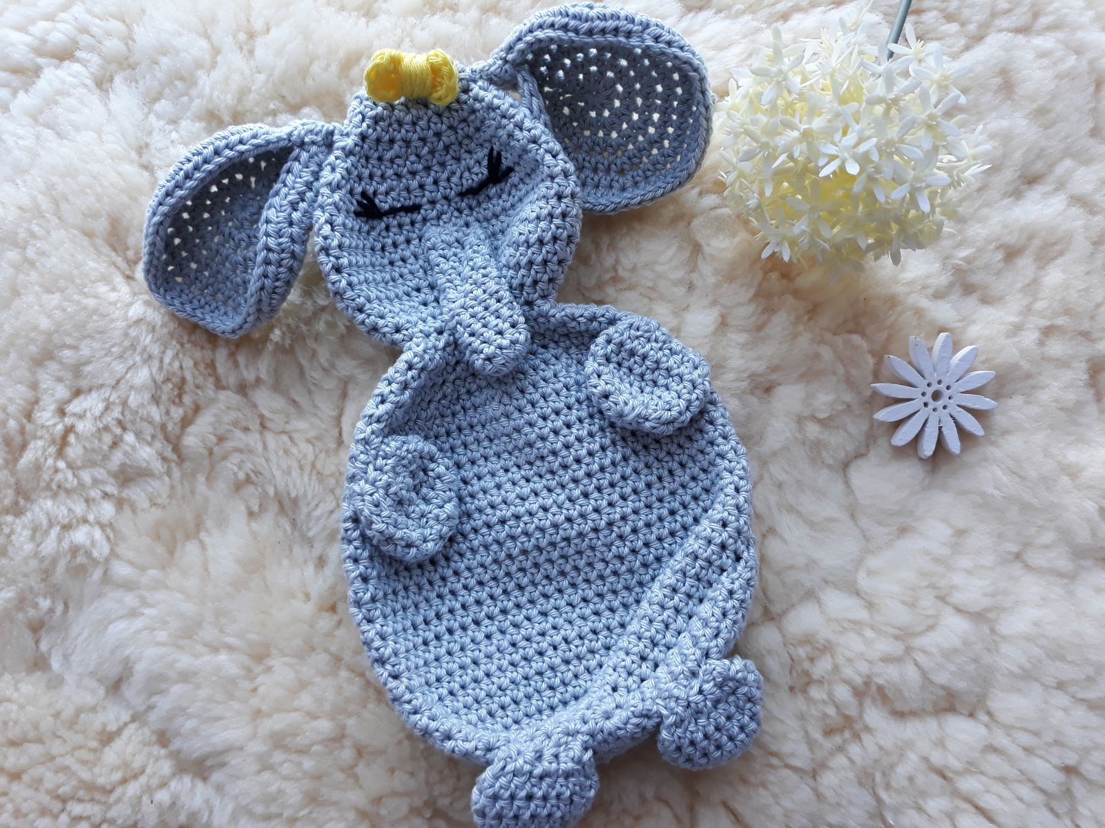 Blog-Inhaltsbild für 'Elefantenparade Elli, kostenlose Häkelanleitung'