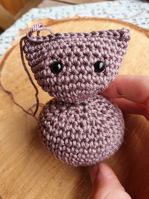 Blog-Inhaltsbild für 'Kostenlose Häkelanleitung "Kleine Katze"'