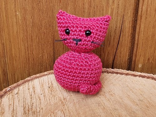 Blog-Inhaltsbild für 'Kostenlose Häkelanleitung "Kleine Katze"'