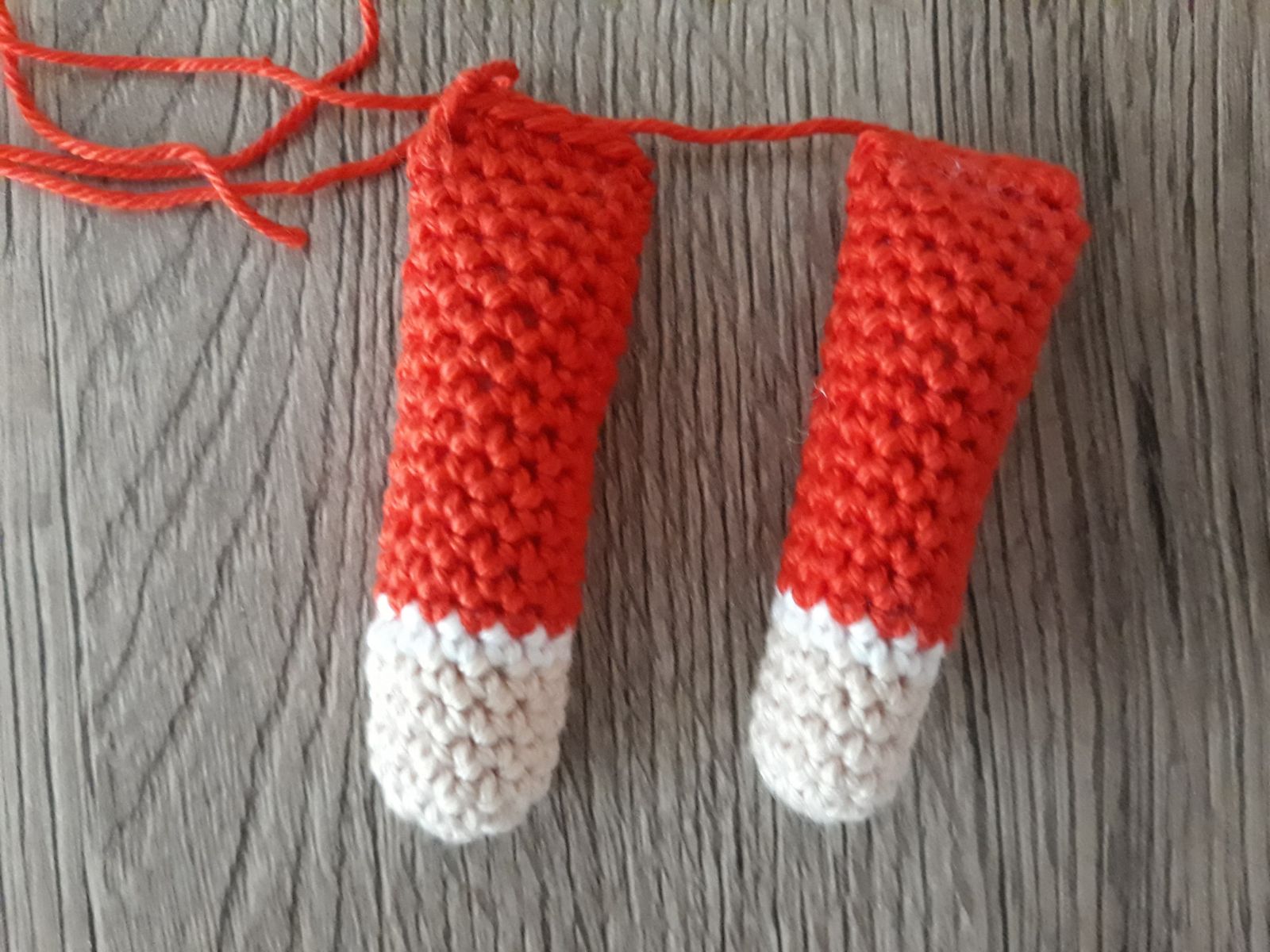 Blog-Inhaltsbild für 'Weihnachtslady Samira, kostenlose Häkelanleitung'