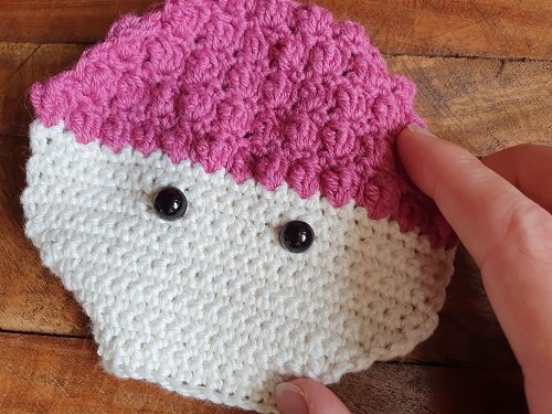 Blog-Inhaltsbild für 'Kostenlose Häkelanleitung "Schäfchen Kuscheltuch"'