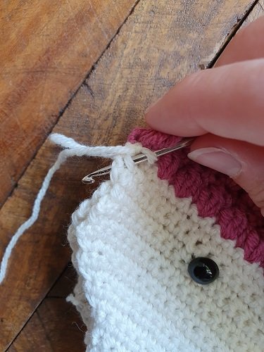 Blog-Inhaltsbild für 'Kostenlose Häkelanleitung "Schäfchen Kuscheltuch"'