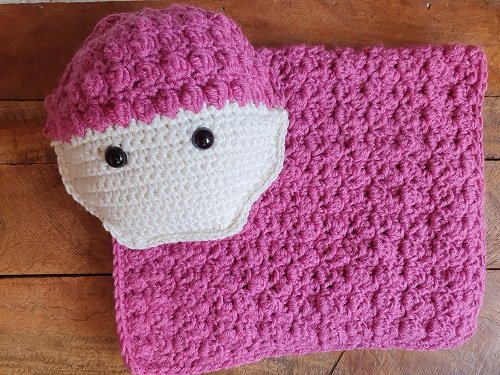 Blog-Inhaltsbild für 'Kostenlose Häkelanleitung "Schäfchen Kuscheltuch"'