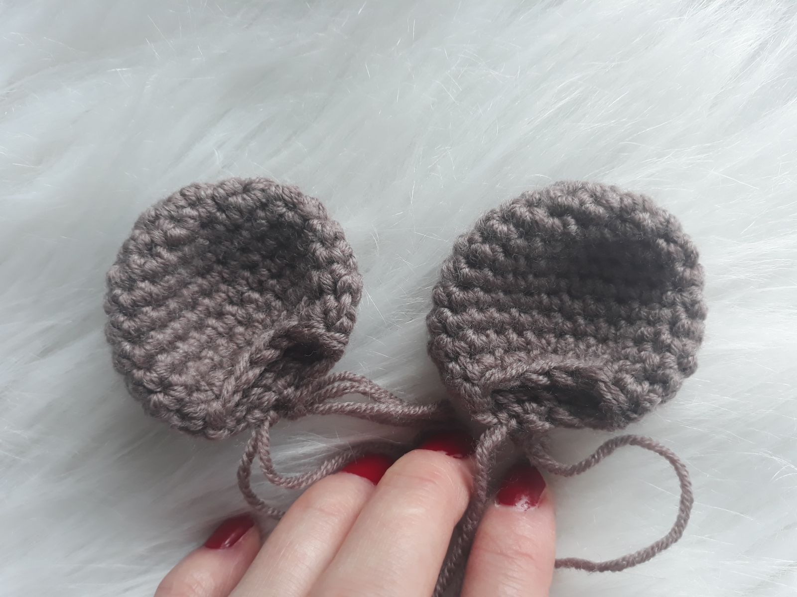 Blog-Inhaltsbild für 'Wintermütze Emily, kostenlose Häkelanleitung'