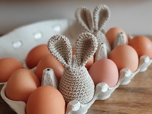 Blog-Inhaltsbild für 'Kostenlose Häkelanleitung Häschen Dekoration'