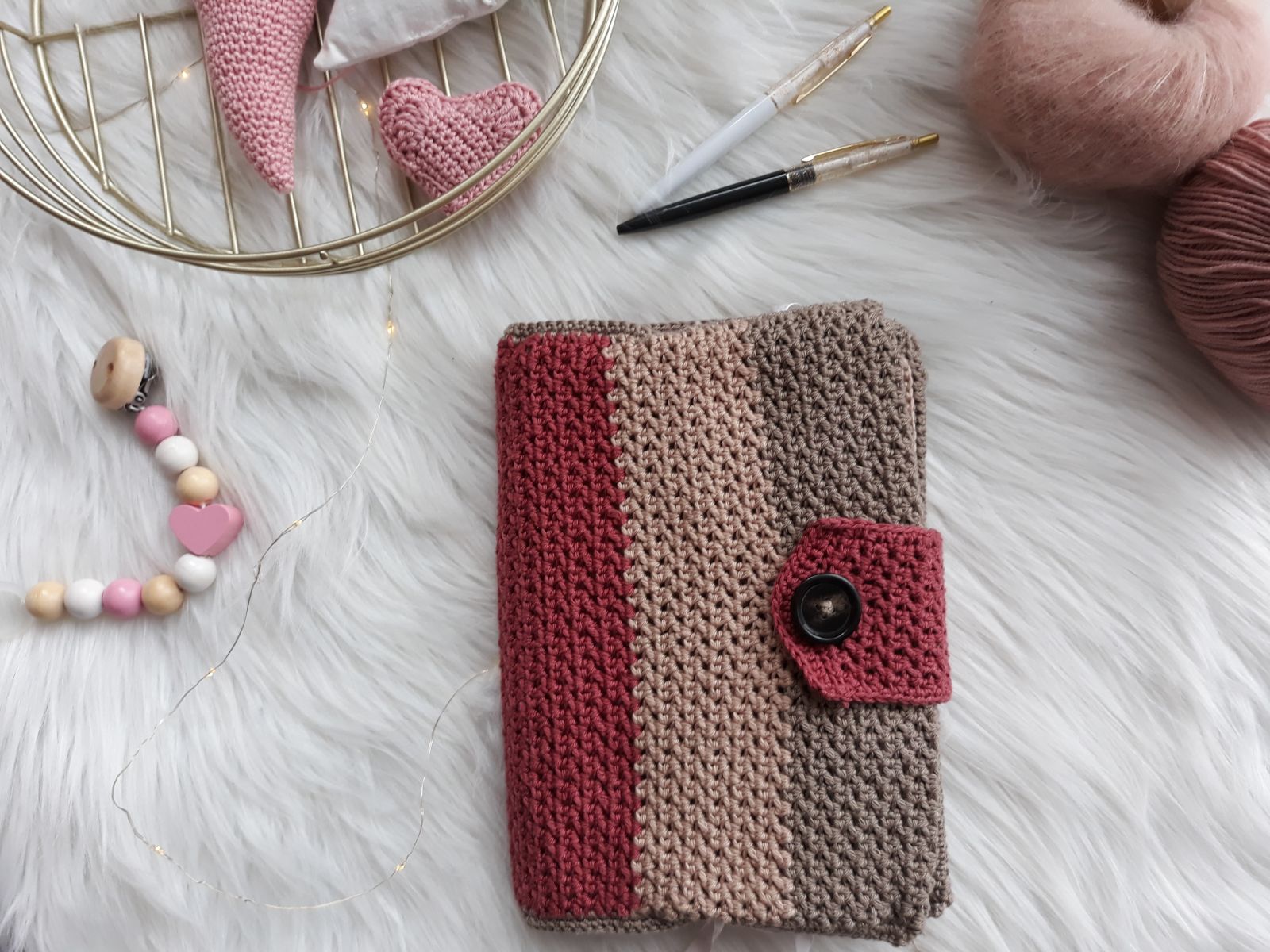 Blog-Inhaltsbild für 'Family- Organizer, kostenlose Häkelanleitung'