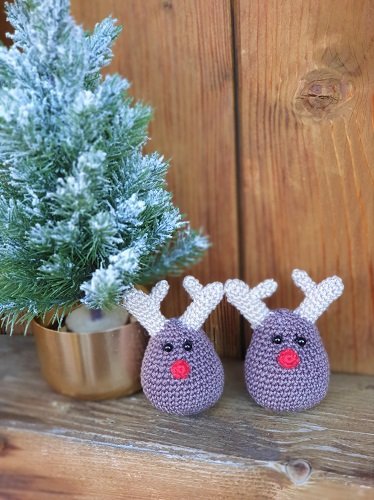 Blog-Inhaltsbild für 'Kostenlose Häkelanleitung Rentier Anhänger'