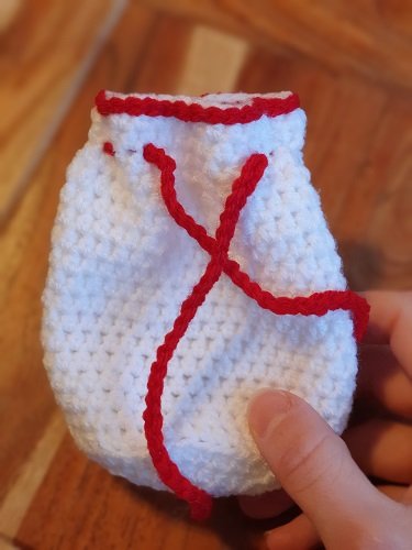 Blog-Inhaltsbild für 'Kostenlose Häkelanleitung für zwei Weihnachtssäckchen'