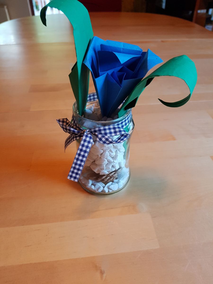 Blog-Inhaltsbild für 'Zünftige Tischdeko "Enzian"'