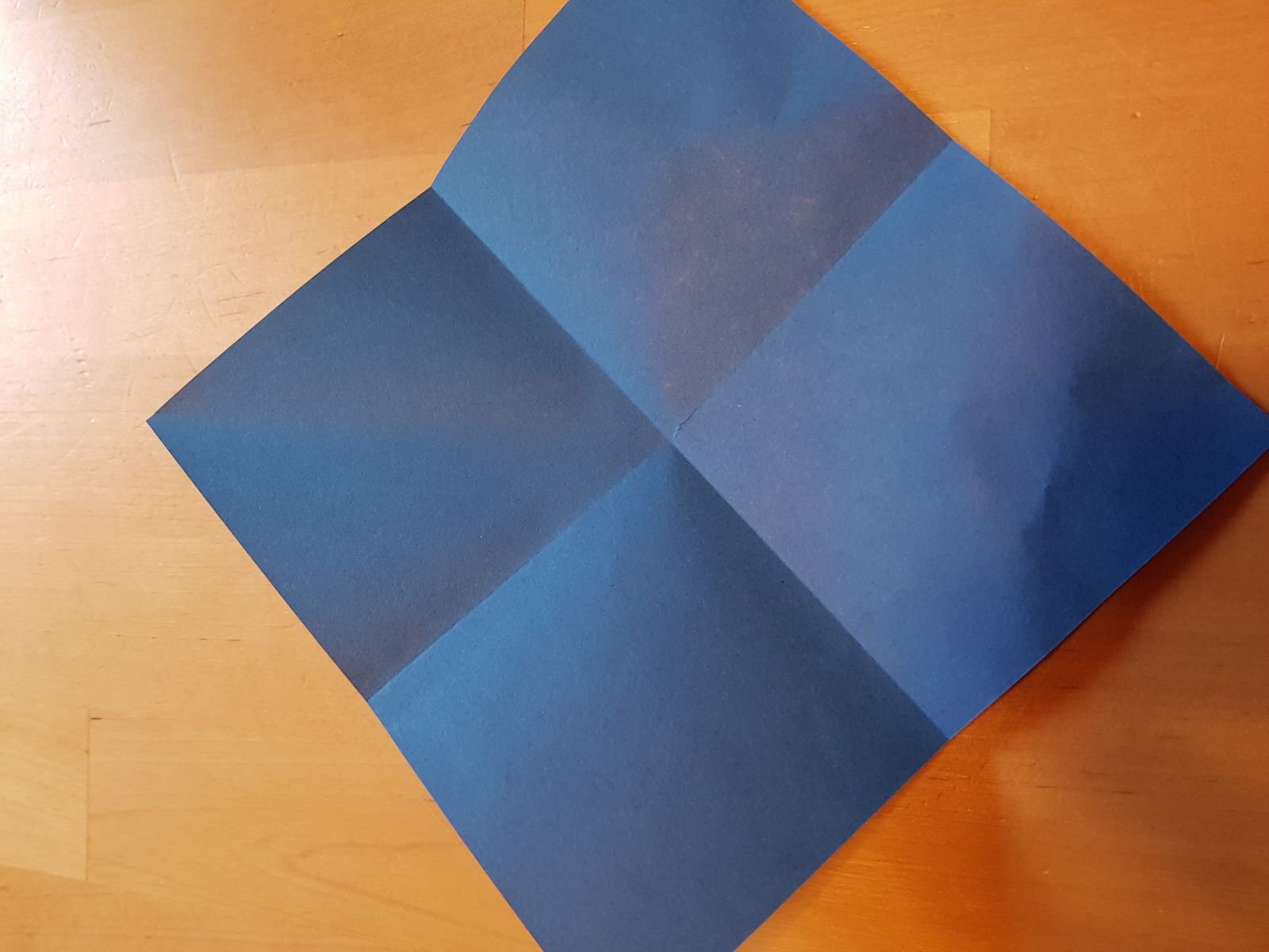 Blog-Inhaltsbild für 'Zünftige Tischdeko "Enzian"'