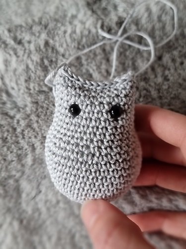 Blog-Inhaltsbild für 'Kleine Katze "Karly" - Kostenlose Häkelanleitung'