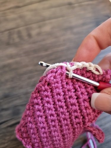 Blog-Inhaltsbild für 'Kostenlose Häkelanleitung für ein Valentinstagsherz'