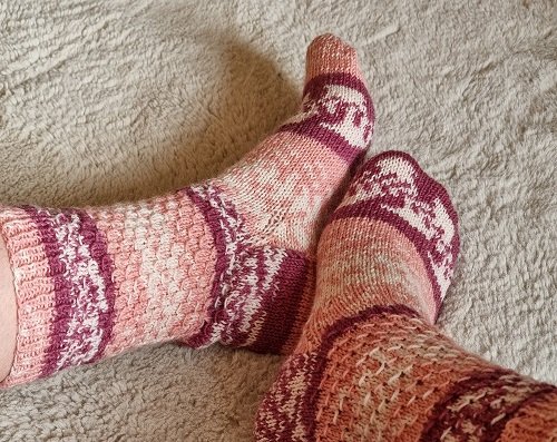 Blog-Inhaltsbild für 'Kostenlose Strickanleitung für Norwegersocken'
