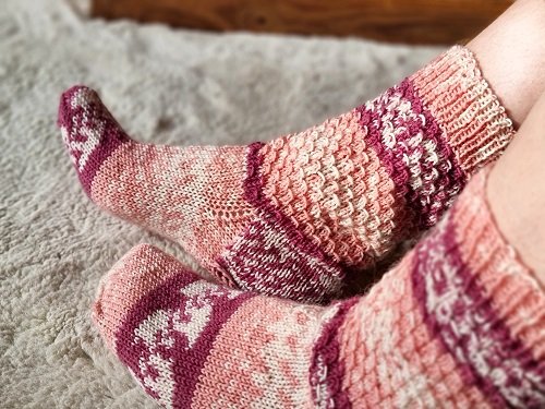 Blog-Inhaltsbild für 'Kostenlose Strickanleitung für Norwegersocken'