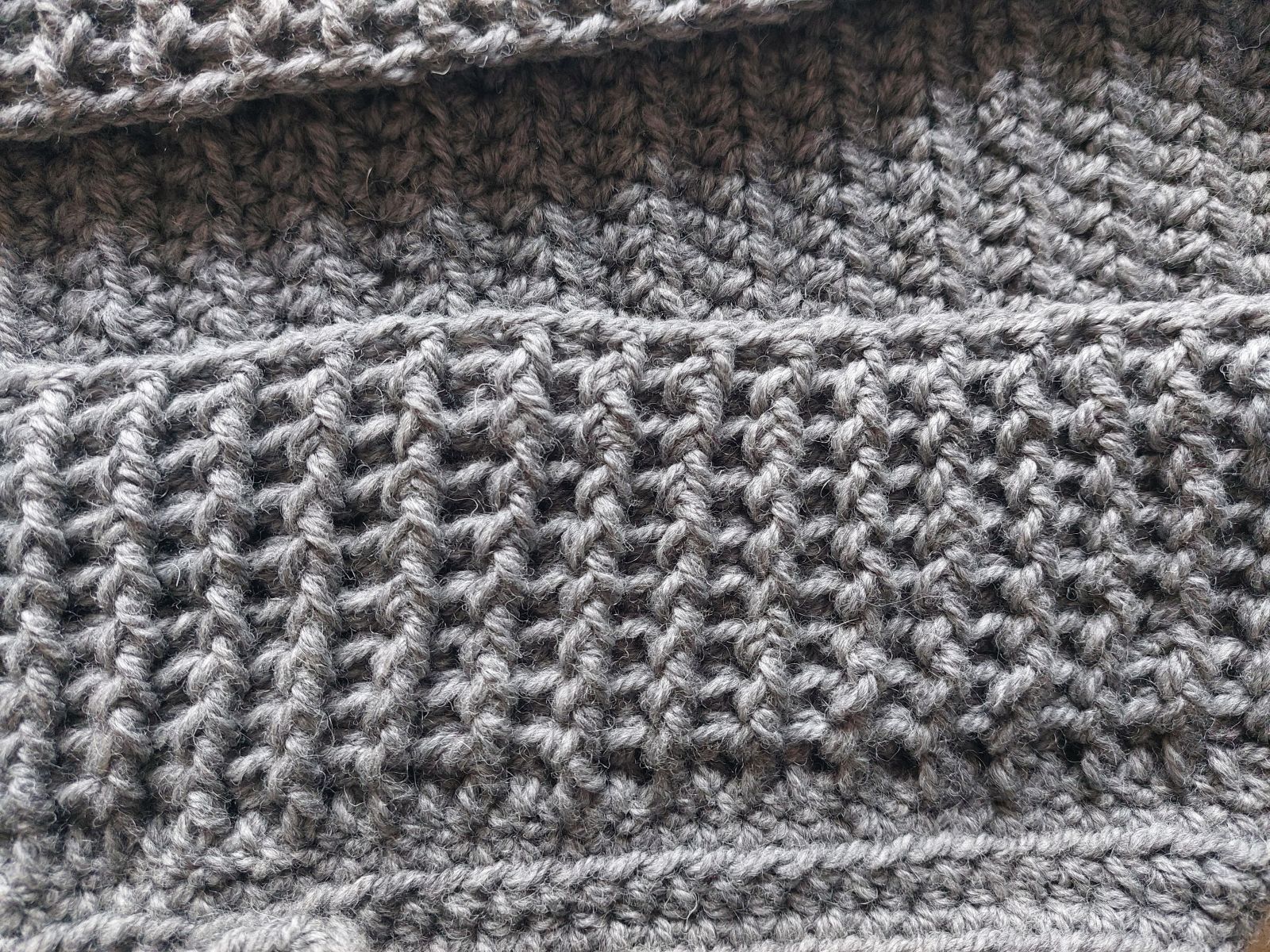 Blog-Inhaltsbild für 'Kostenlose Häkelanleitung Seelenwärmer "Simplicity"'