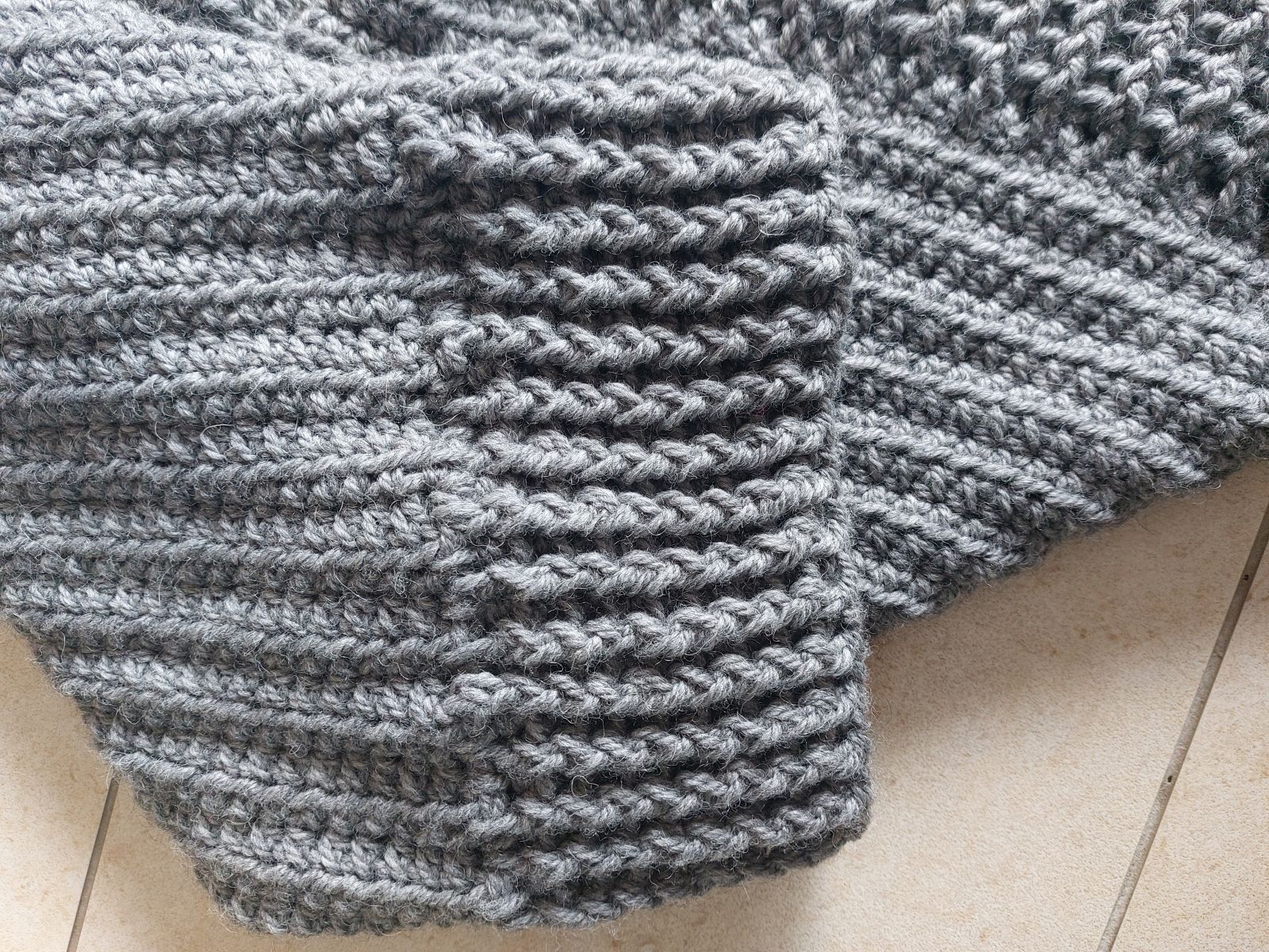 Blog-Inhaltsbild für 'Kostenlose Häkelanleitung Seelenwärmer "Simplicity"'