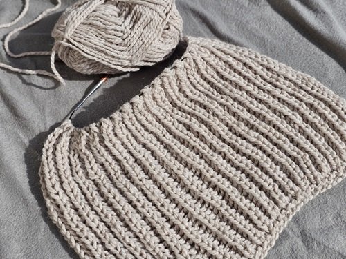 Blog-Inhaltsbild für 'Kostenlose Strickanleitung für einen Strickschal'