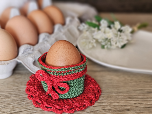 Blog-Inhaltsbild für 'Kostenlose Häkelanleitung Eierbecher'