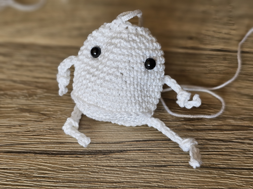 Blog-Inhaltsbild für 'Kostenlose Häkelanleitung Kleiner Hasen Amigurumi'