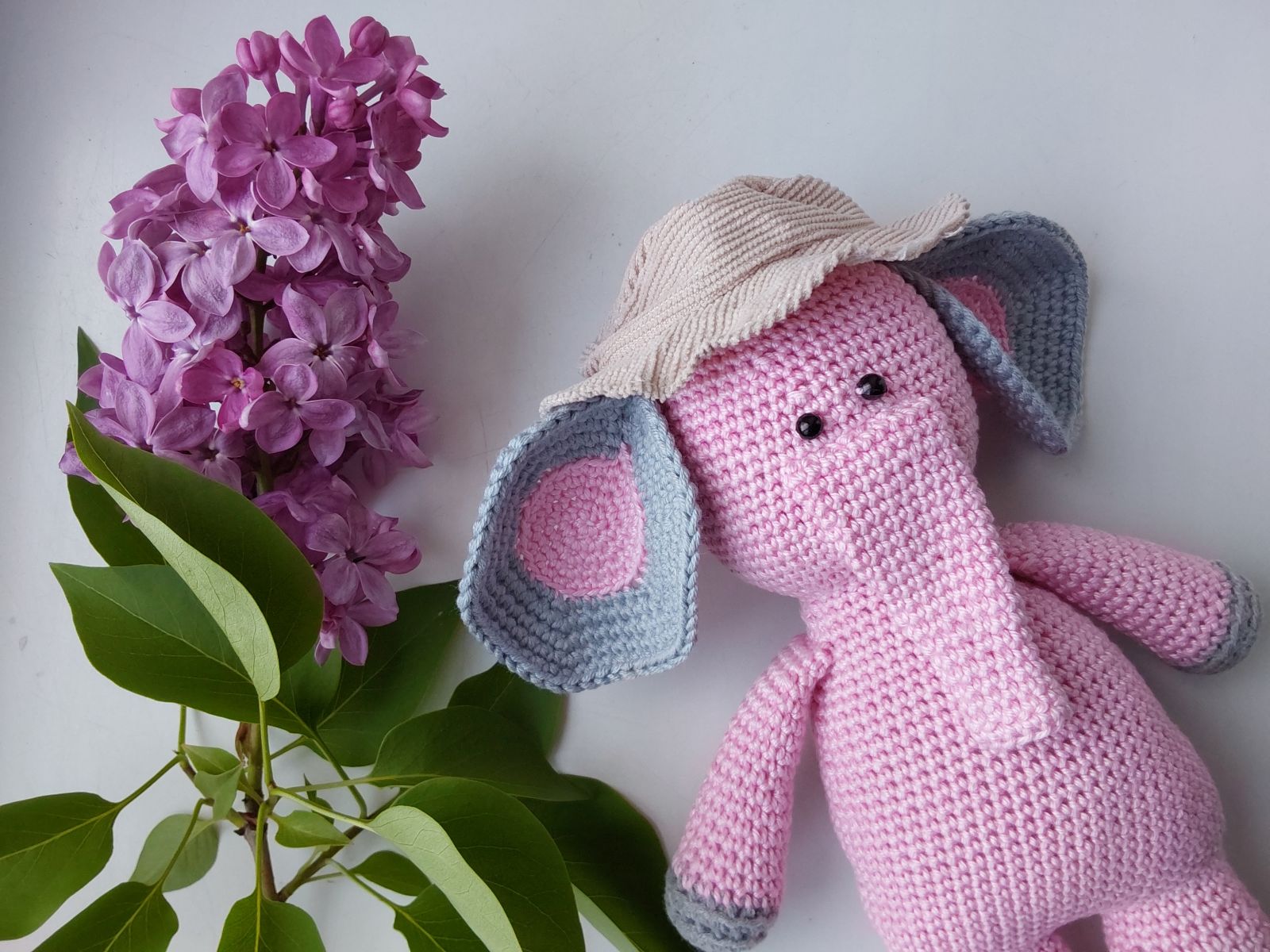 Blog content image for 'Free Crochet Pattern for Elephant Amigurumi'