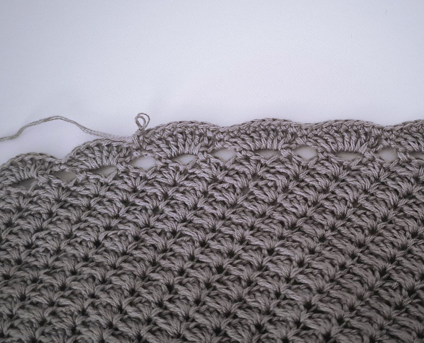 Blog-Inhaltsbild für 'Kostenlose Häkelanleitung Sommerkleid Gr. 86-48'