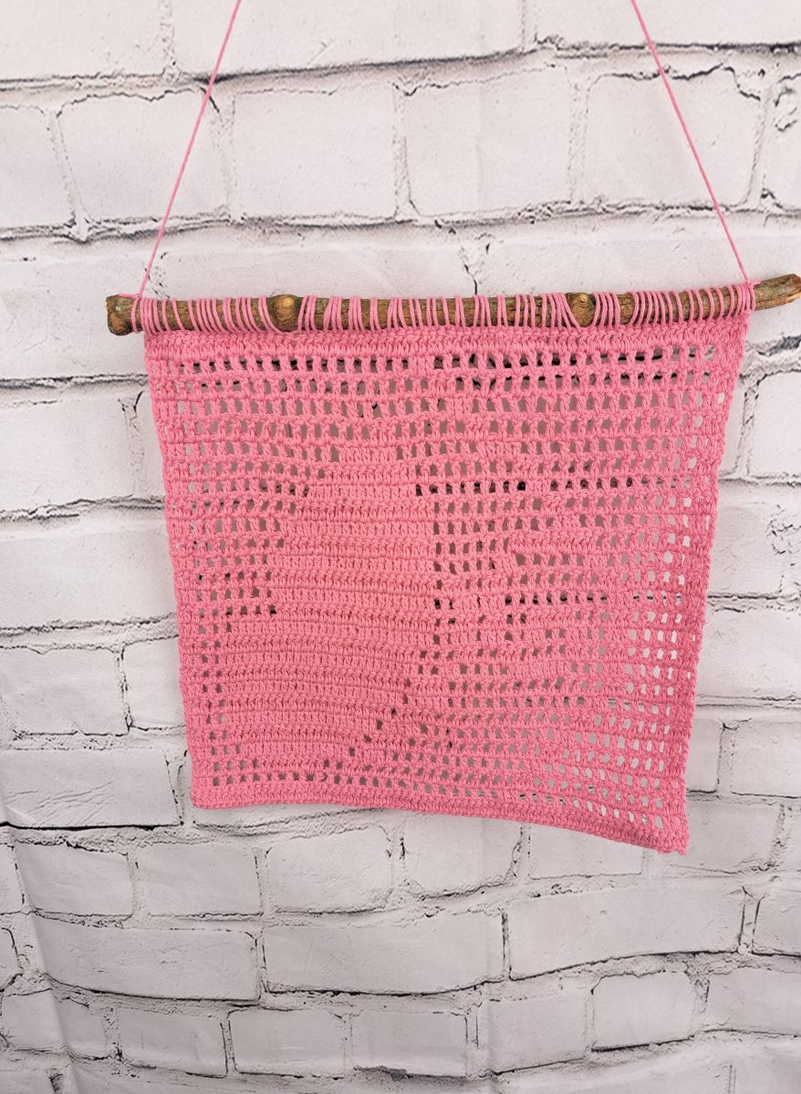 Blog-Inhaltsbild für 'Kostenlose Häkelanleitung für eine Schmetterlings-Wanddekoration'