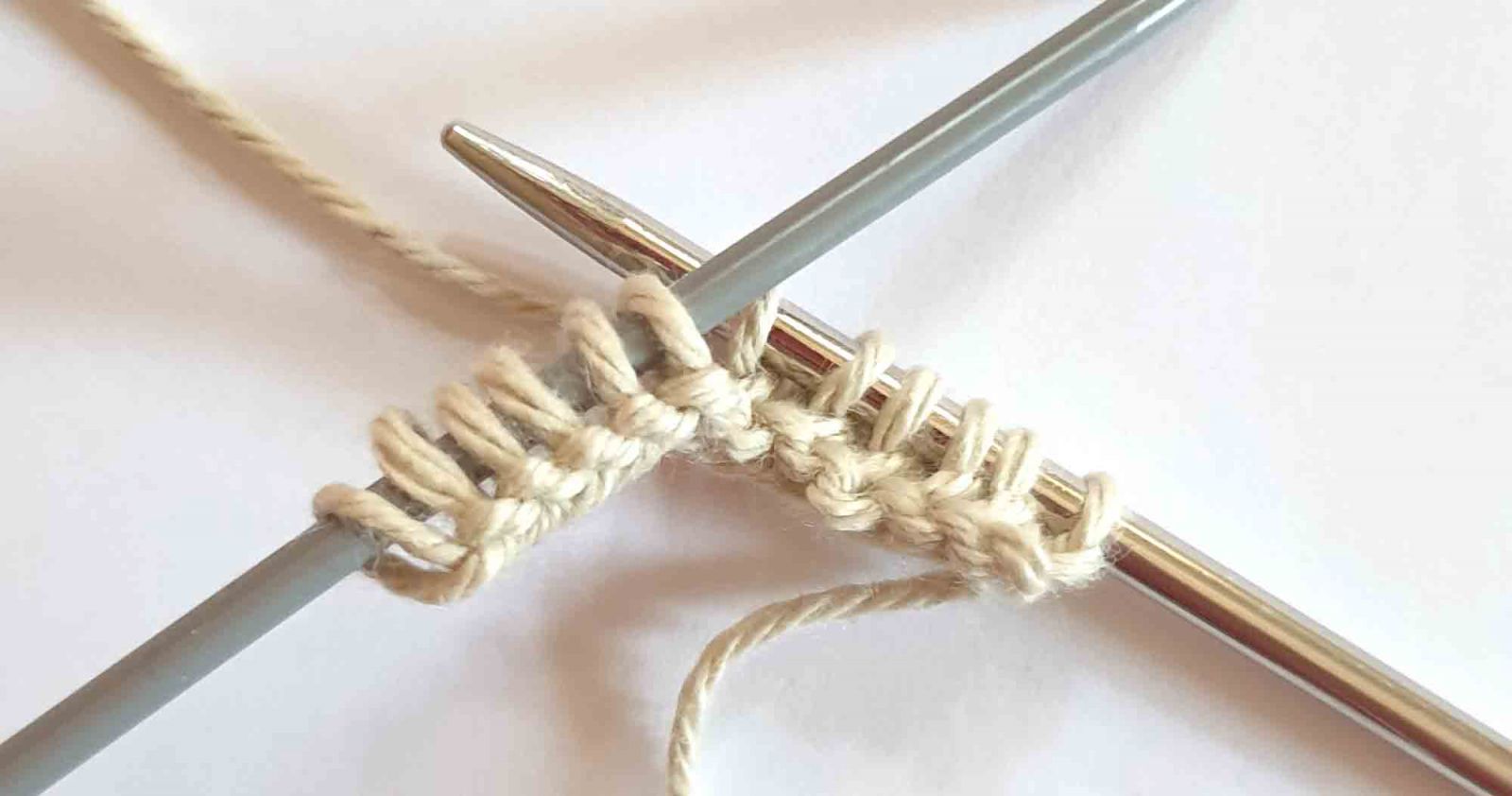 Blog-Inhaltsbild für 'Tipps zum Maschenanschlag / 1. Reihe leichter stricken'