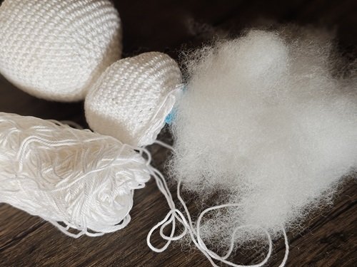 Blog-Inhaltsbild für 'Kostenlose Häkelanleitung für einen Schneemann'