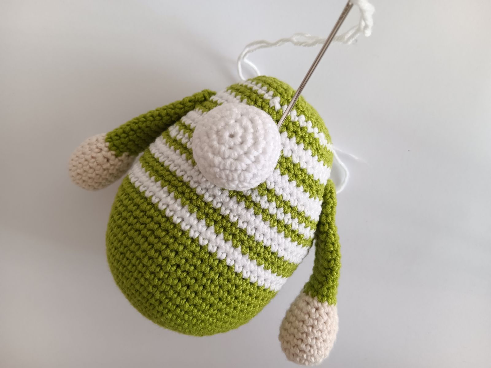 Blog-Inhaltsbild für 'Wichtel häkeln. Kostenlose Häkelanleitung für Karottenwichtel'